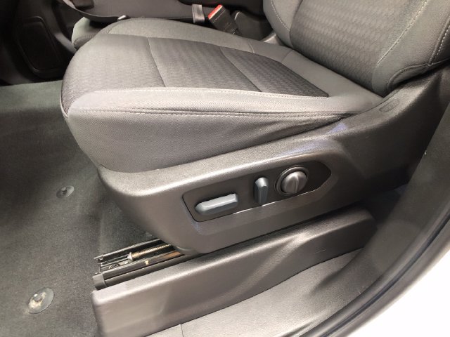 Used 2022 Chevrolet Silverado 1500 LT AWD/4WD image 11