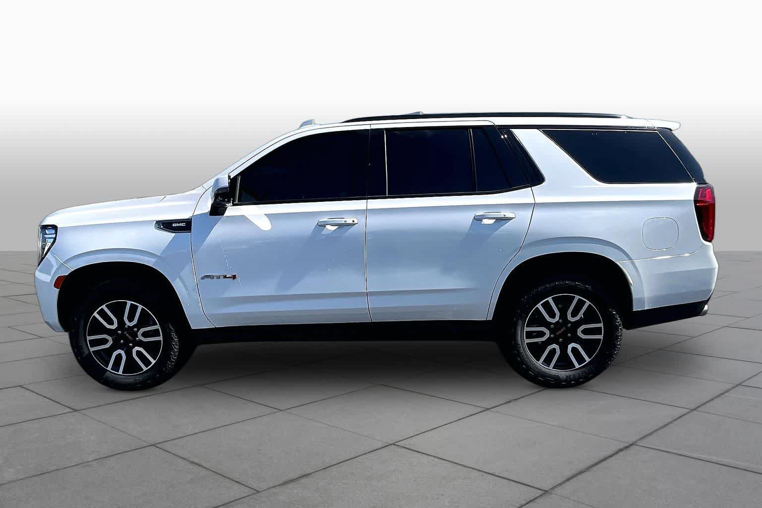 Used 2024 GMC Yukon AT4 w/ AT4 Premium Plus Package AWD/4WD image 32