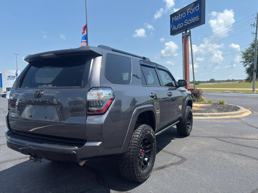 Used 2022 Toyota 4Runner TRD Off-Road Premium w/ Moonroof Package AWD/4WD image 5