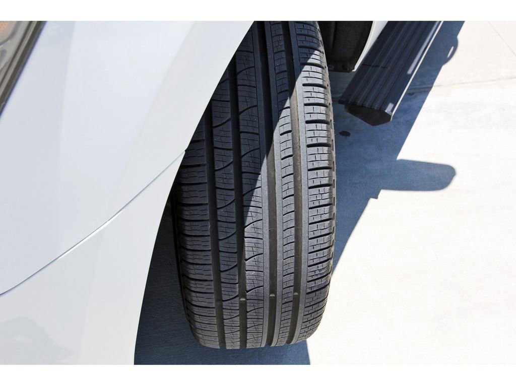 Certified 2024 Ford Expedition Limited RWD image 26
