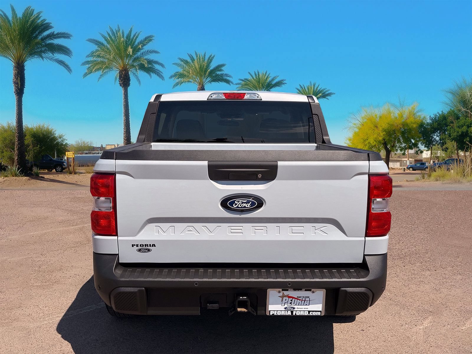 Certified 2025 Ford Maverick XLT FWD image 4