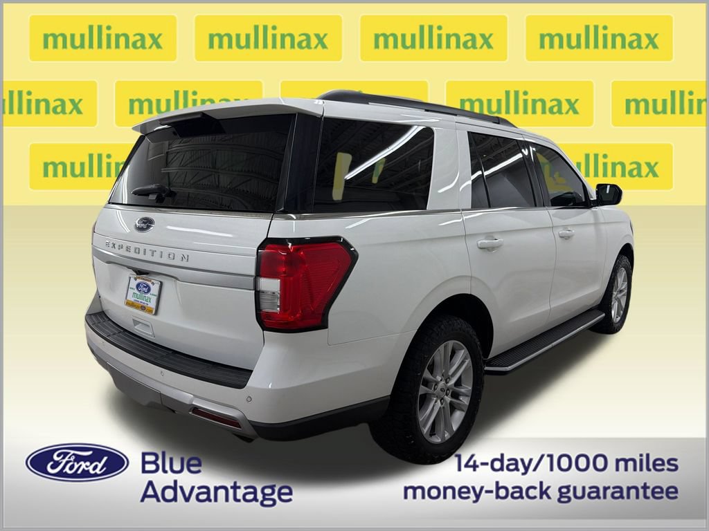 Certified 2022 Ford Expedition XLT AWD/4WD image 3