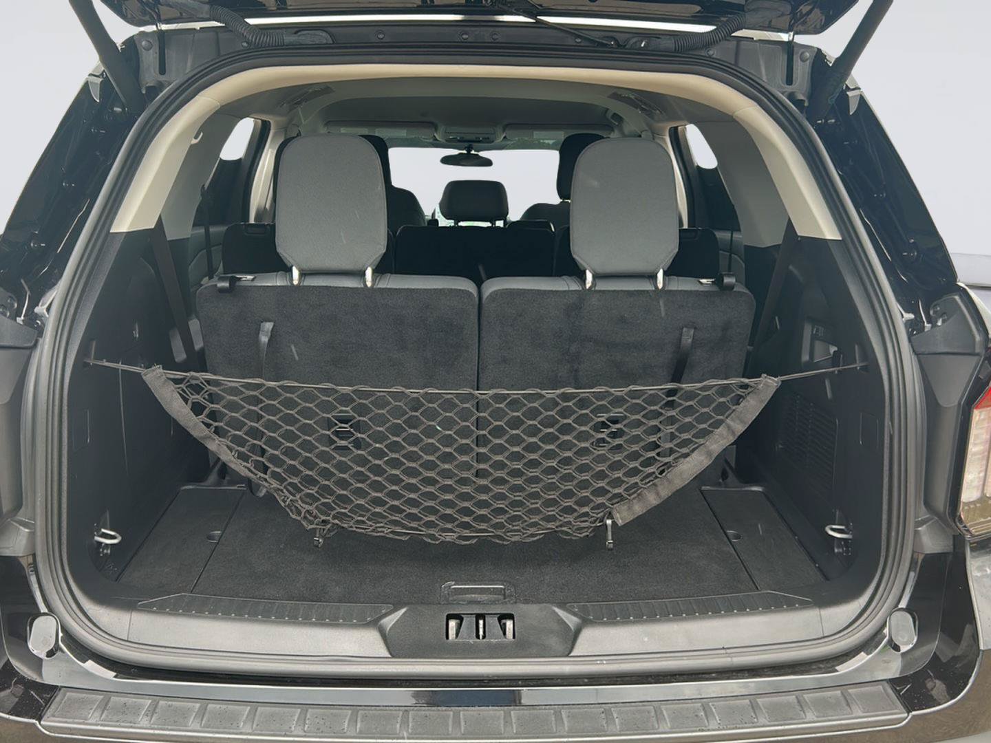 Certified 2025 Ford Explorer Active RWD image 28