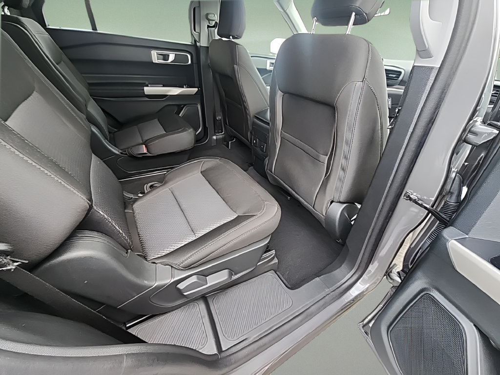 Certified 2024 Ford Explorer XLT AWD/4WD image 13
