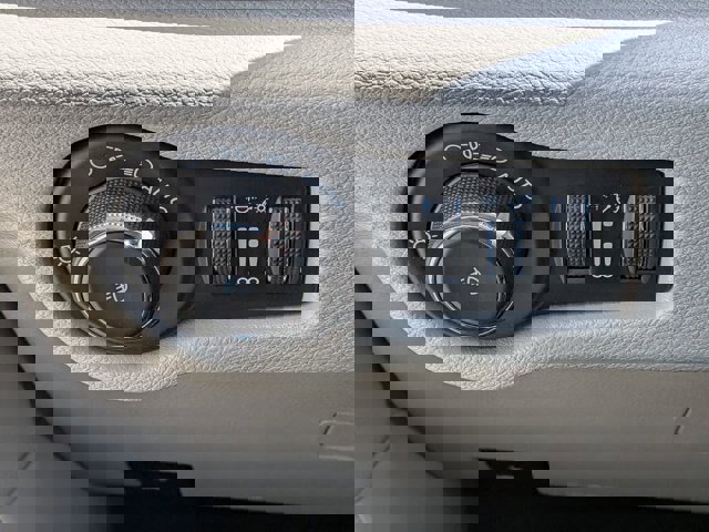 Used 2023 Chrysler Pacifica Touring-L image 18