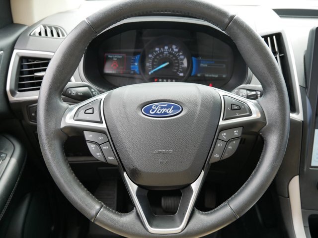 Certified 2022 Ford Edge SEL w/ Convenience Package AWD/4WD image 18