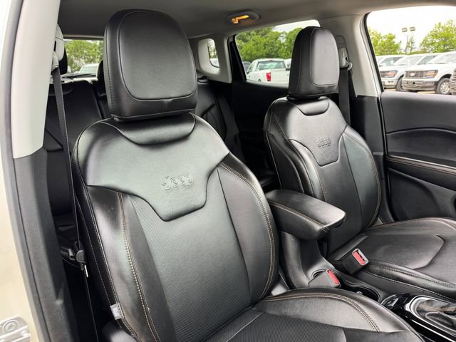 Used 2020 Jeep Compass Limited AWD/4WD image 19