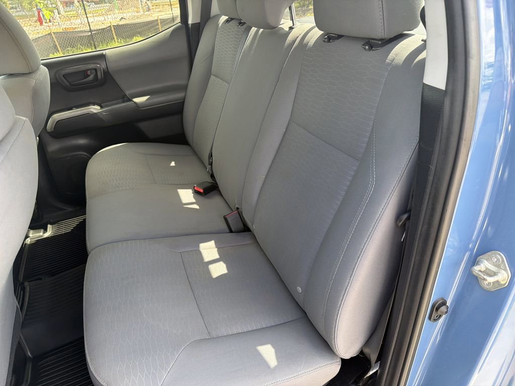 Used 2019 Toyota Tacoma SR5 RWD image 16