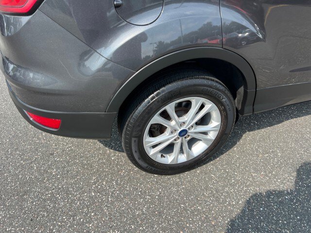 Certified 2018 Ford Escape SE AWD/4WD image 38