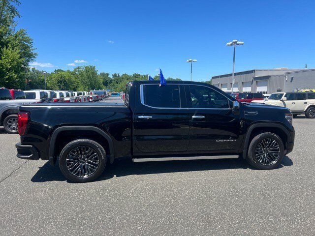 Used 2022 GMC Sierra 1500 Denali Ultimate AWD/4WD image 7
