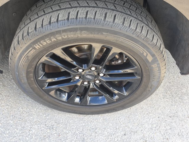 Certified 2023 Ford Expedition Max XLT RWD image 7
