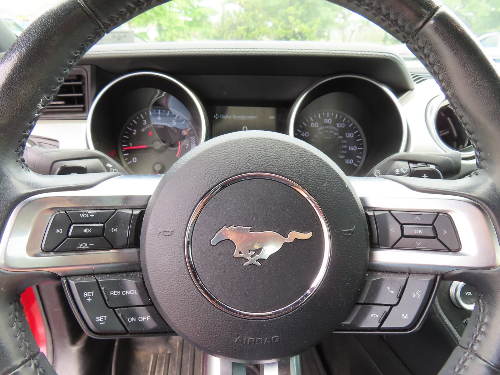 Certified 2018 Ford Mustang Premium RWD image 18