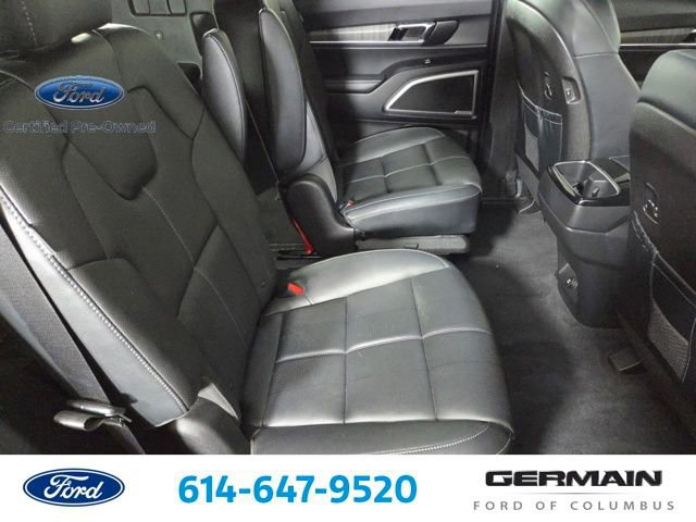 Used 2024 Kia Telluride EX w/ EX Captain's Chair Package image 22