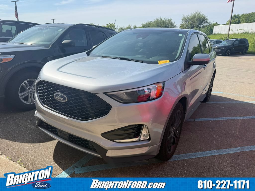 Certified 2024 Ford Edge ST-Line AWD/4WD image 3