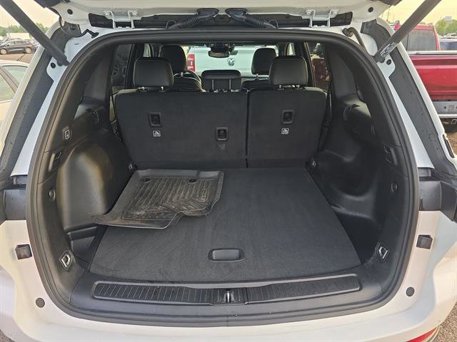 Used 2023 Jeep Grand Cherokee Altitude image 15