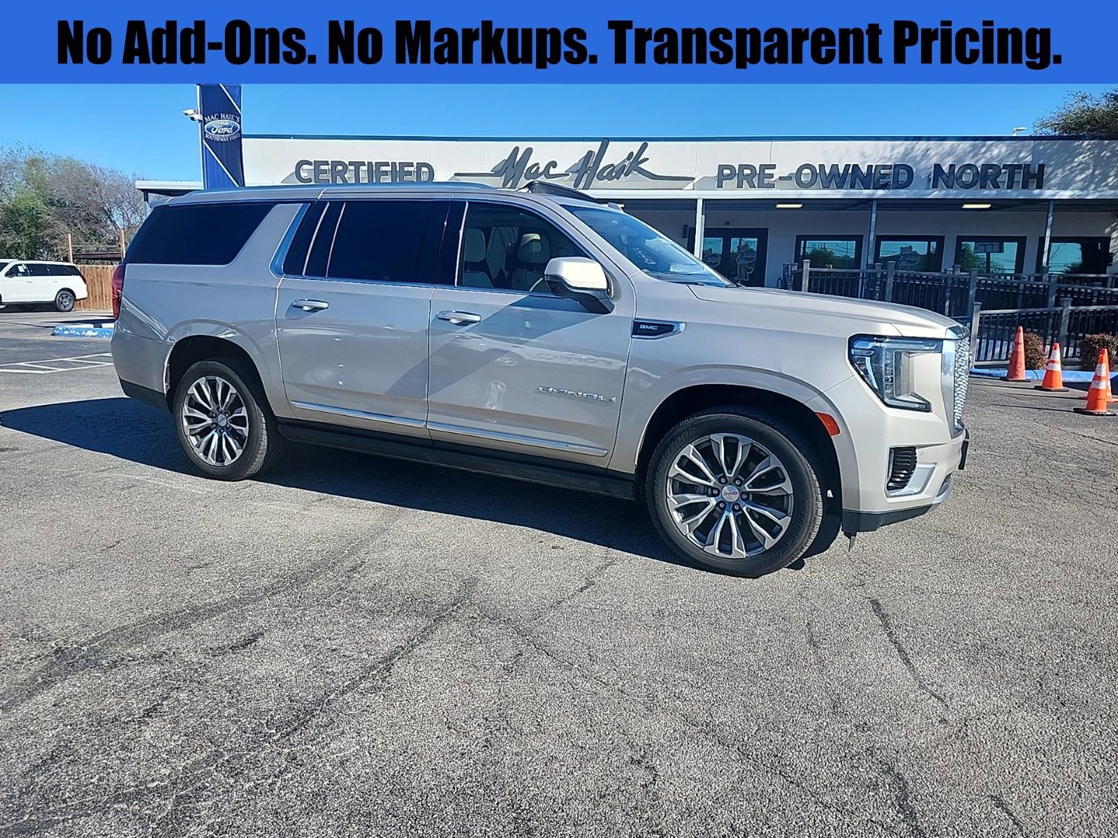 Used 2021 GMC Yukon XL Denali w/ Denali Premium Package image 1