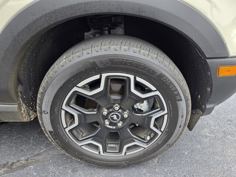 Certified 2025 Ford Bronco Sport Outer Banks AWD/4WD image 10
