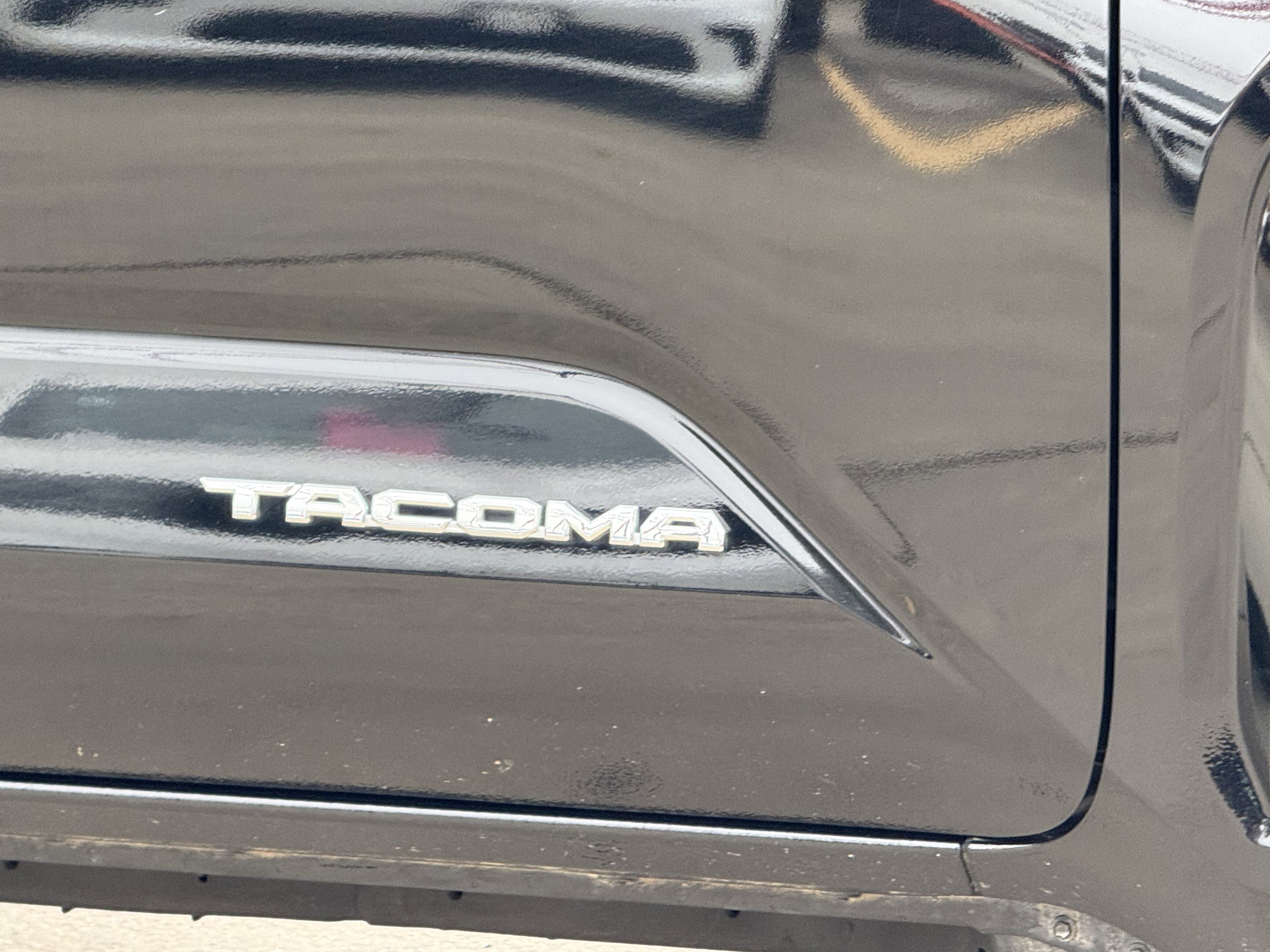 Used 2024 Toyota Tacoma SR5 image 4