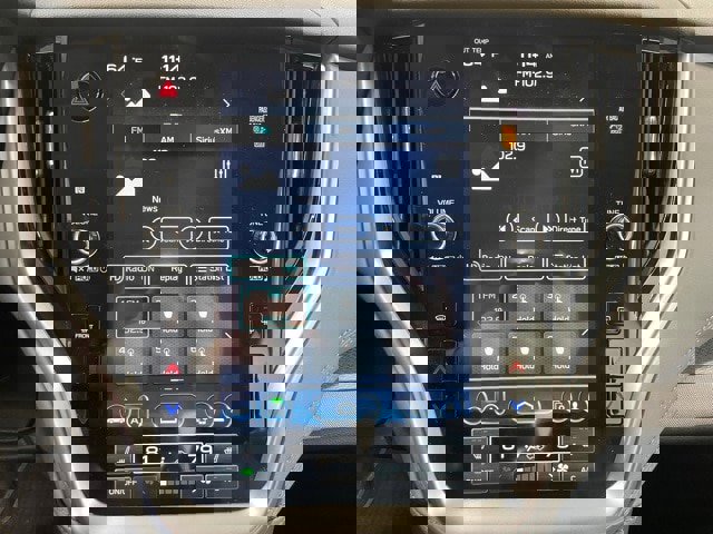 Used 2023 Subaru Legacy Premium image 3