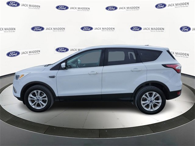 Certified 2017 Ford Escape SE image 2
