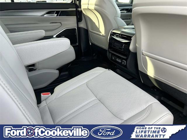 Used 2025 Jeep Wagoneer Series II w/ Convenience Group I image 21