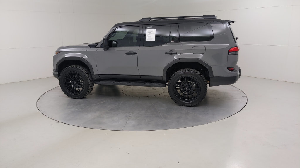 Used 2025 Lexus GX 550 AWD/4WD image 18