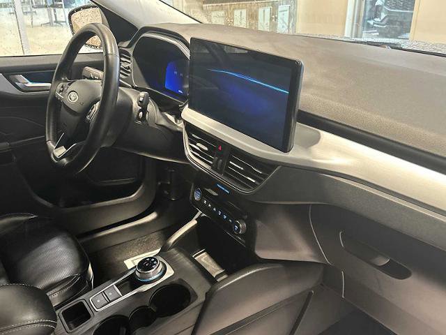 Certified 2024 Ford Escape Platinum AWD/4WD image 28
