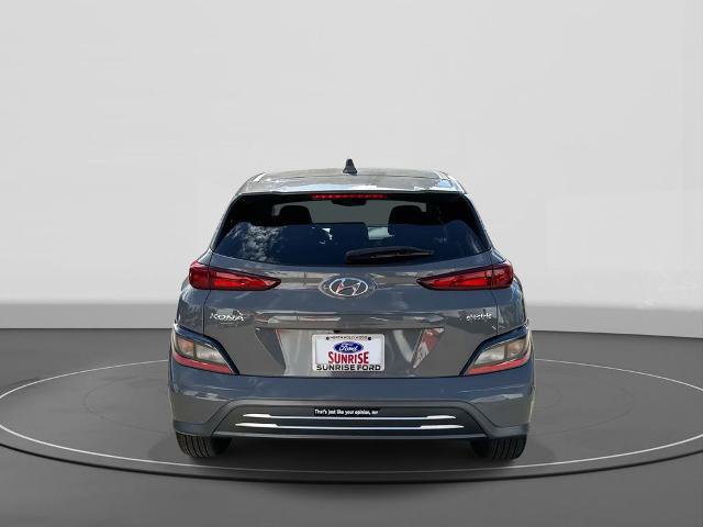 Used 2023 Hyundai Kona SE image 3