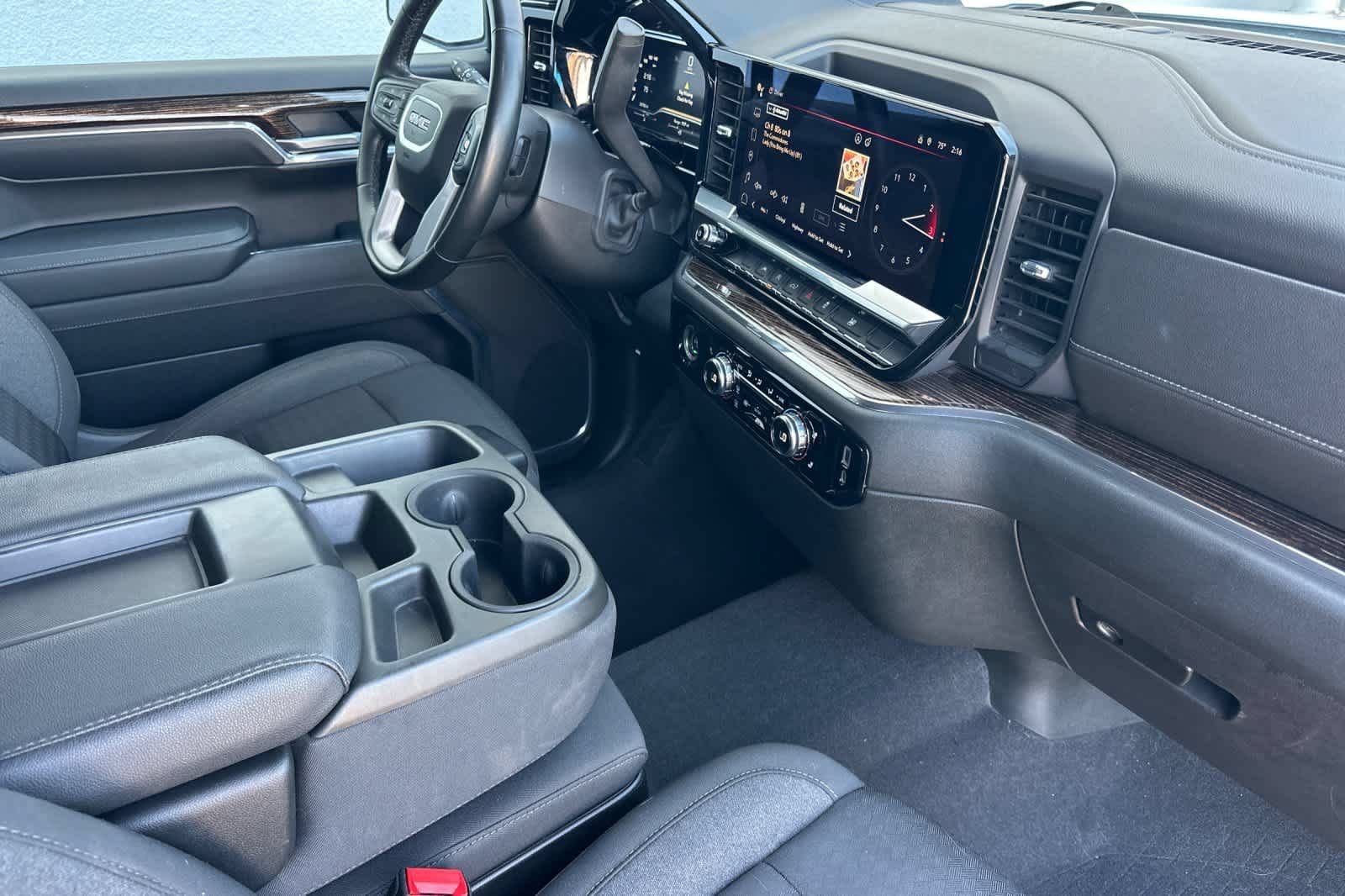 Used 2023 GMC Sierra 1500 Elevation AWD/4WD image 16