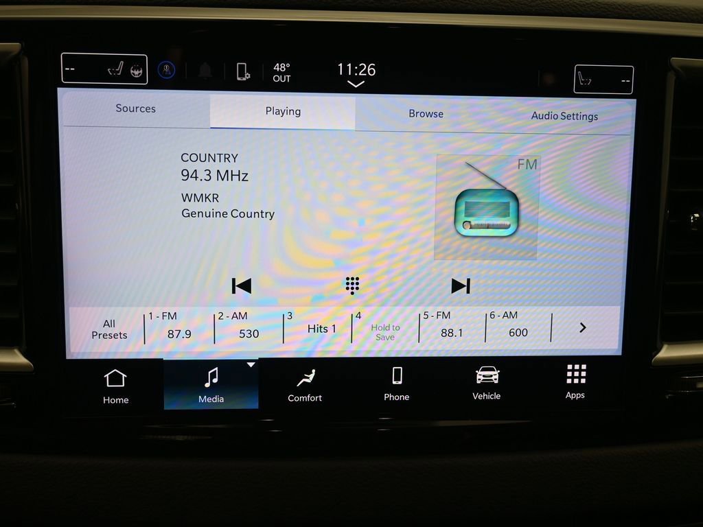 Used 2023 Chrysler Pacifica Touring-L FWD image 11