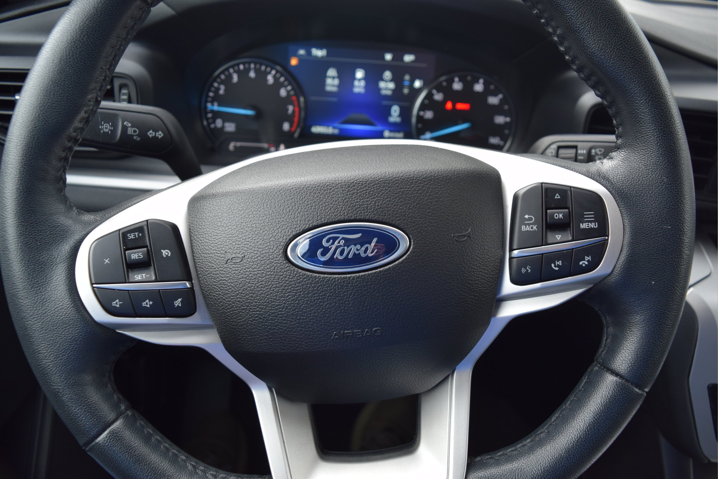 Certified 2023 Ford Explorer XLT AWD/4WD image 11