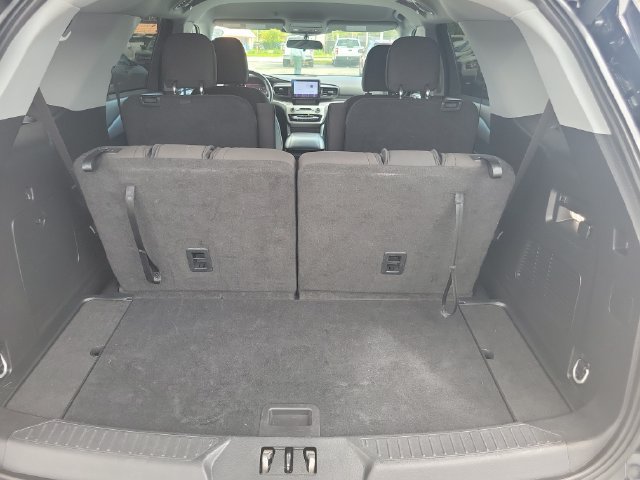 Certified 2023 Ford Explorer XLT RWD image 6
