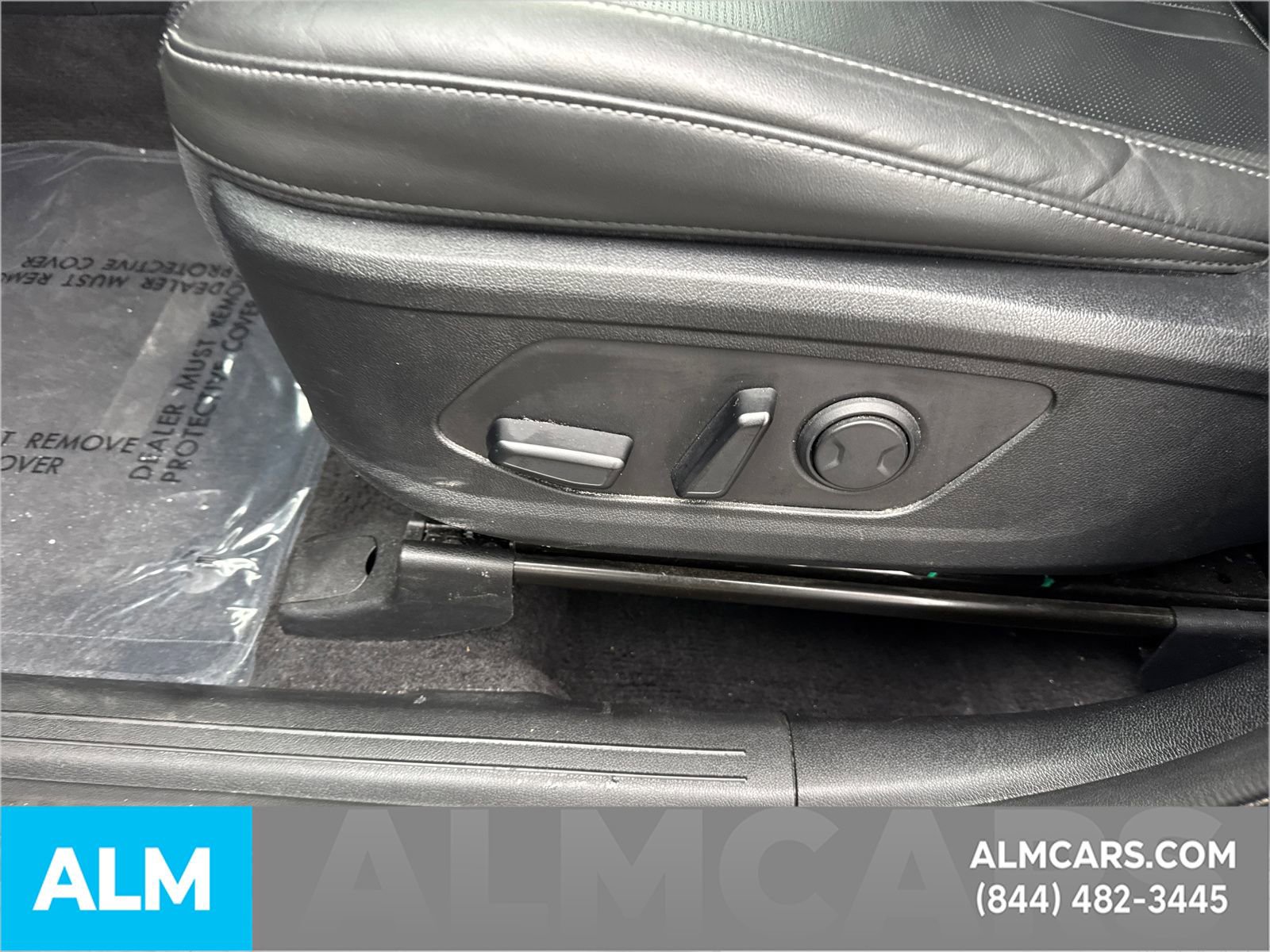 Used 2024 Kia Sorento S image 12