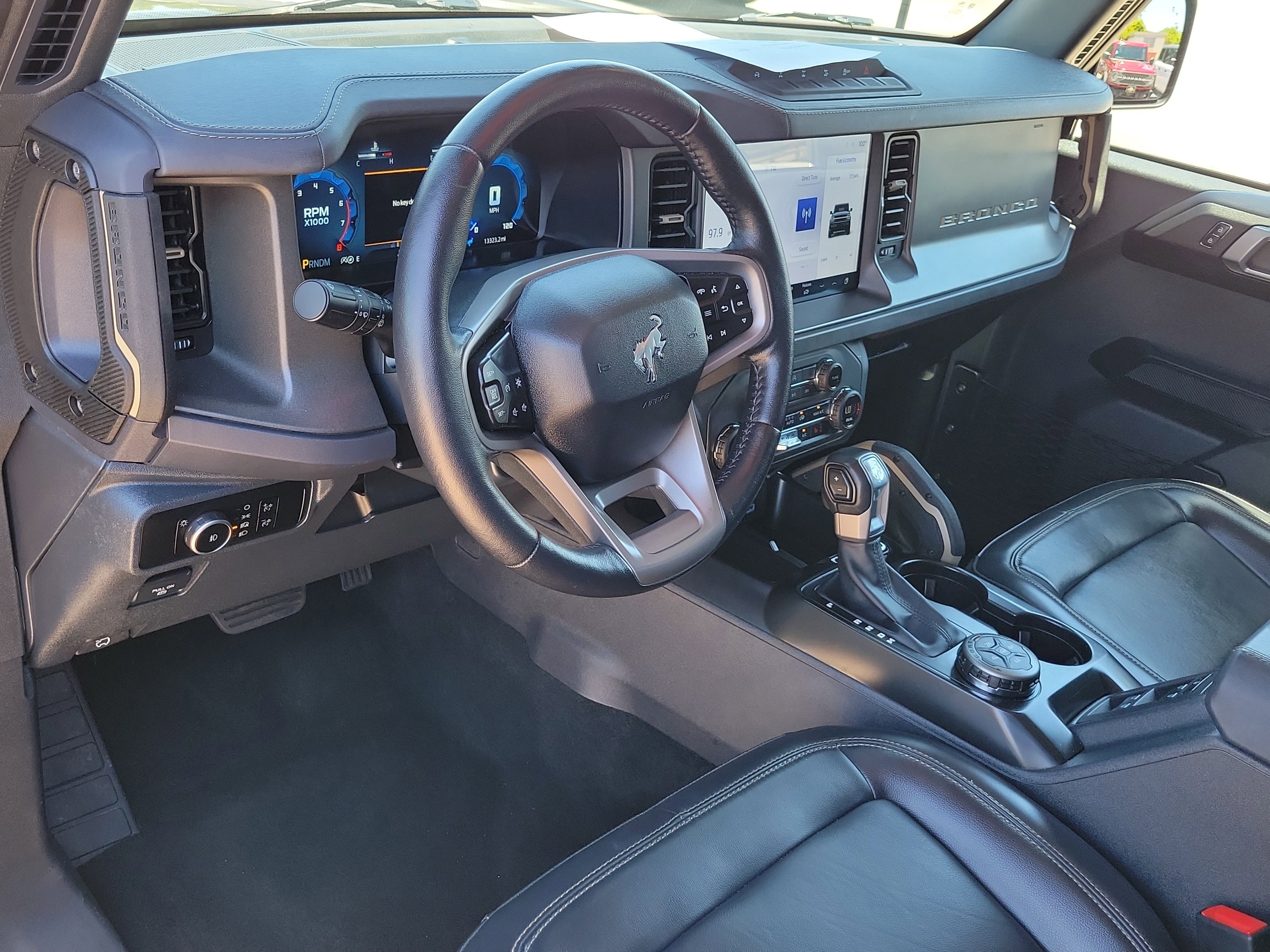 Certified 2025 Ford Bronco Badlands AWD/4WD image 21