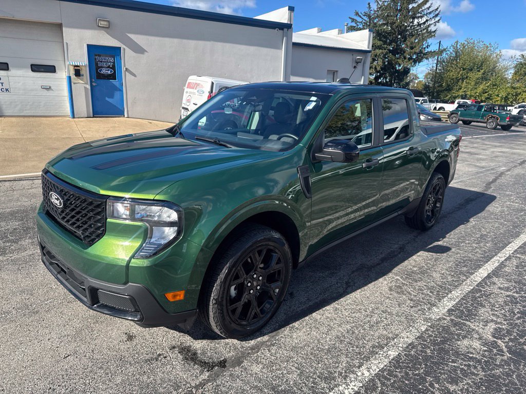 Certified 2025 Ford Maverick XLT w/ XLT Luxury Package AWD/4WD image 8