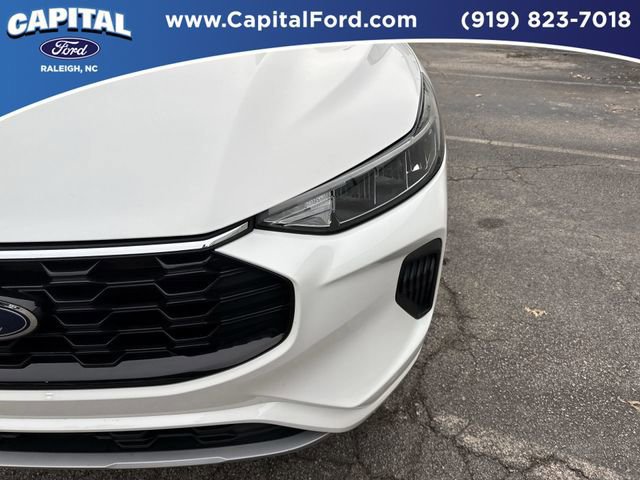 Certified 2024 Ford Escape ST-Line w/ Tech Pack #1 image 11