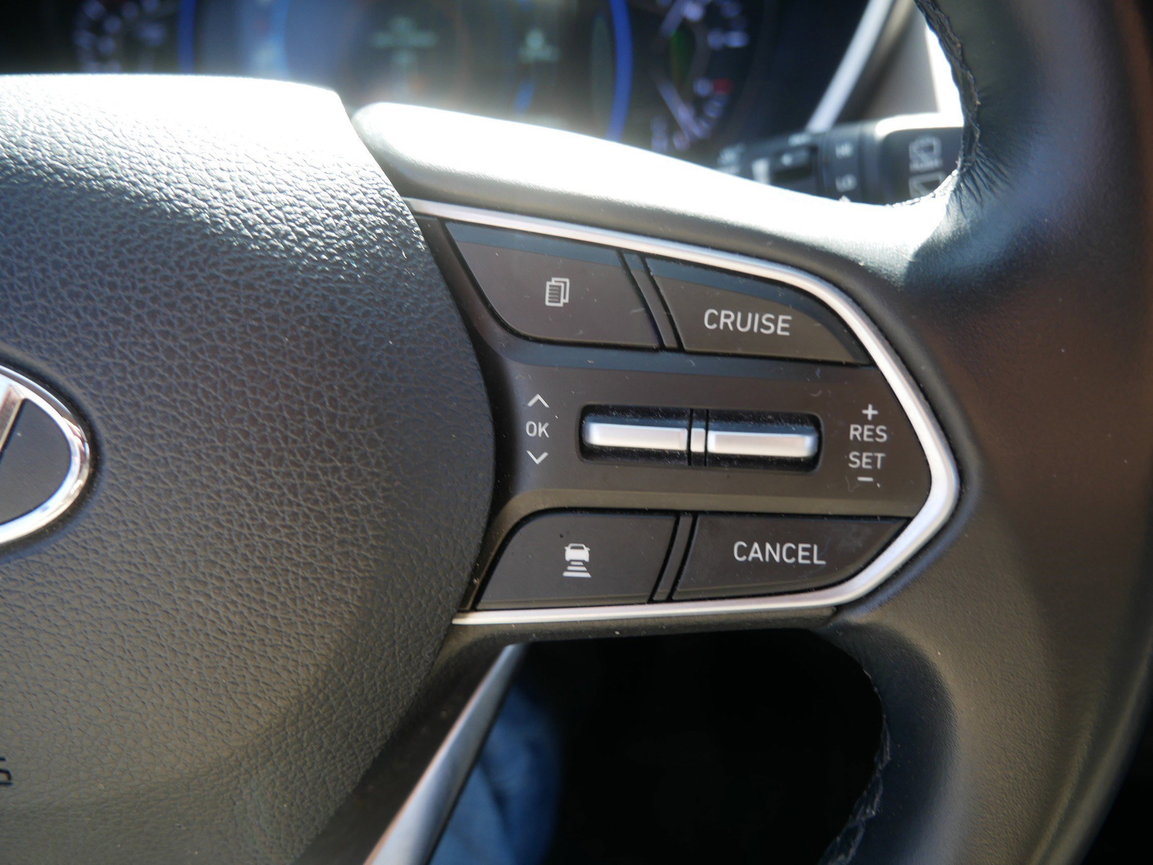 Used 2020 Hyundai Santa Fe SEL w/ Convenience Package image 28