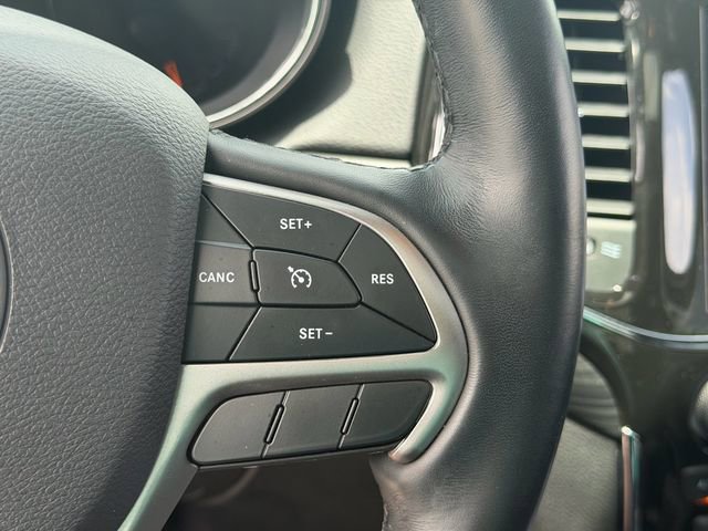 Used 2021 Jeep Grand Cherokee Laredo X AWD/4WD image 24