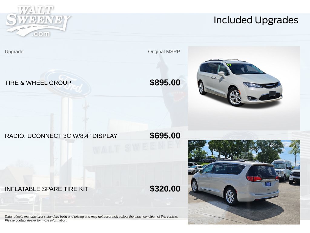 Used 2017 Chrysler Pacifica Touring-L w/ Tire & Wheel Group FWD image 12