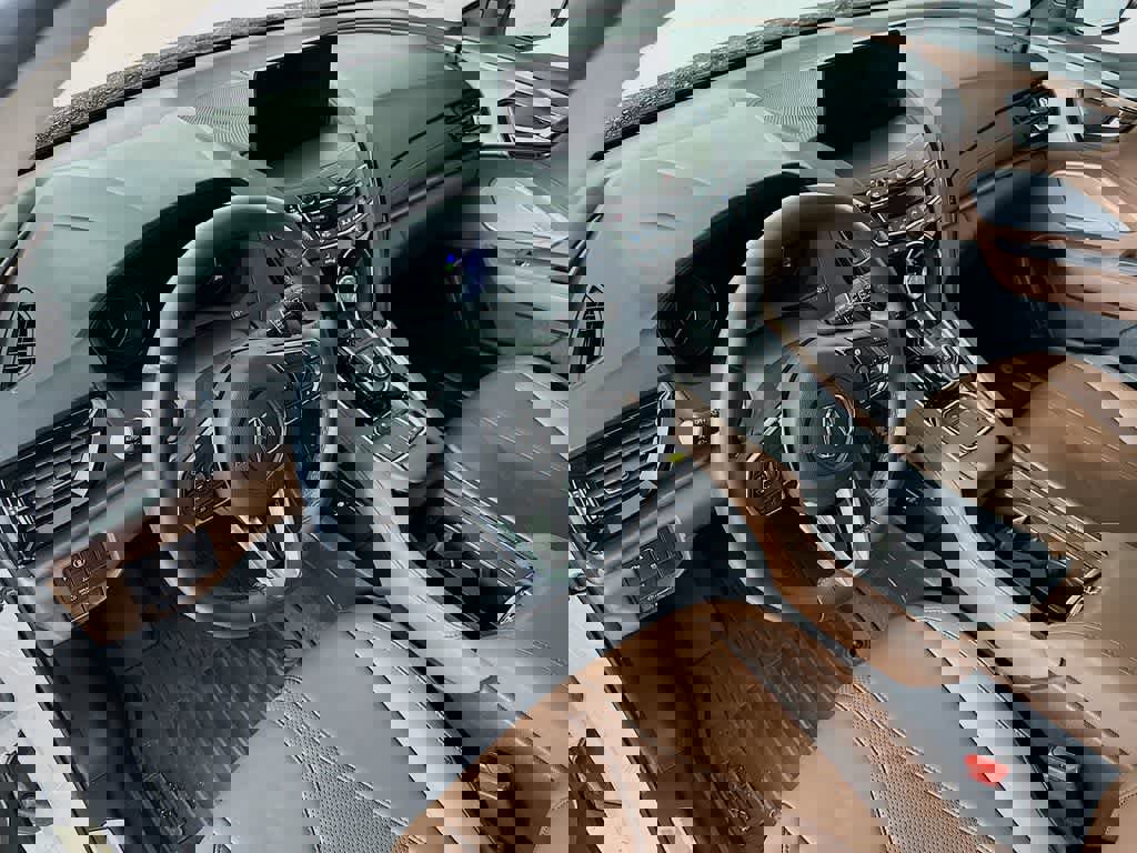 Used 2024 Acura RDX SH-AWD w/ Technology Package image 9