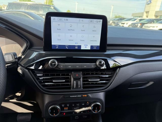 Certified 2025 Ford Escape ST-Line Select AWD/4WD image 23