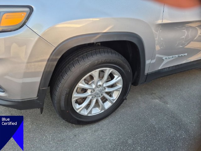 Used 2020 Jeep Cherokee Latitude AWD/4WD image 12