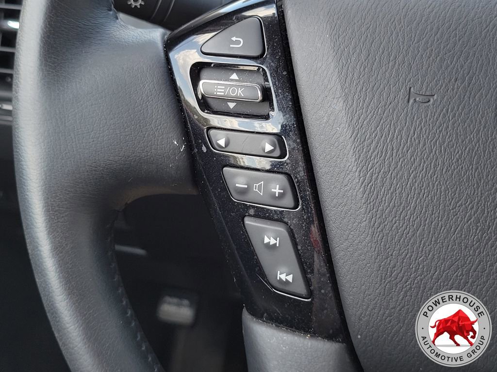 Used 2024 Nissan Armada SL w/ Captain's Chairs Package image 31