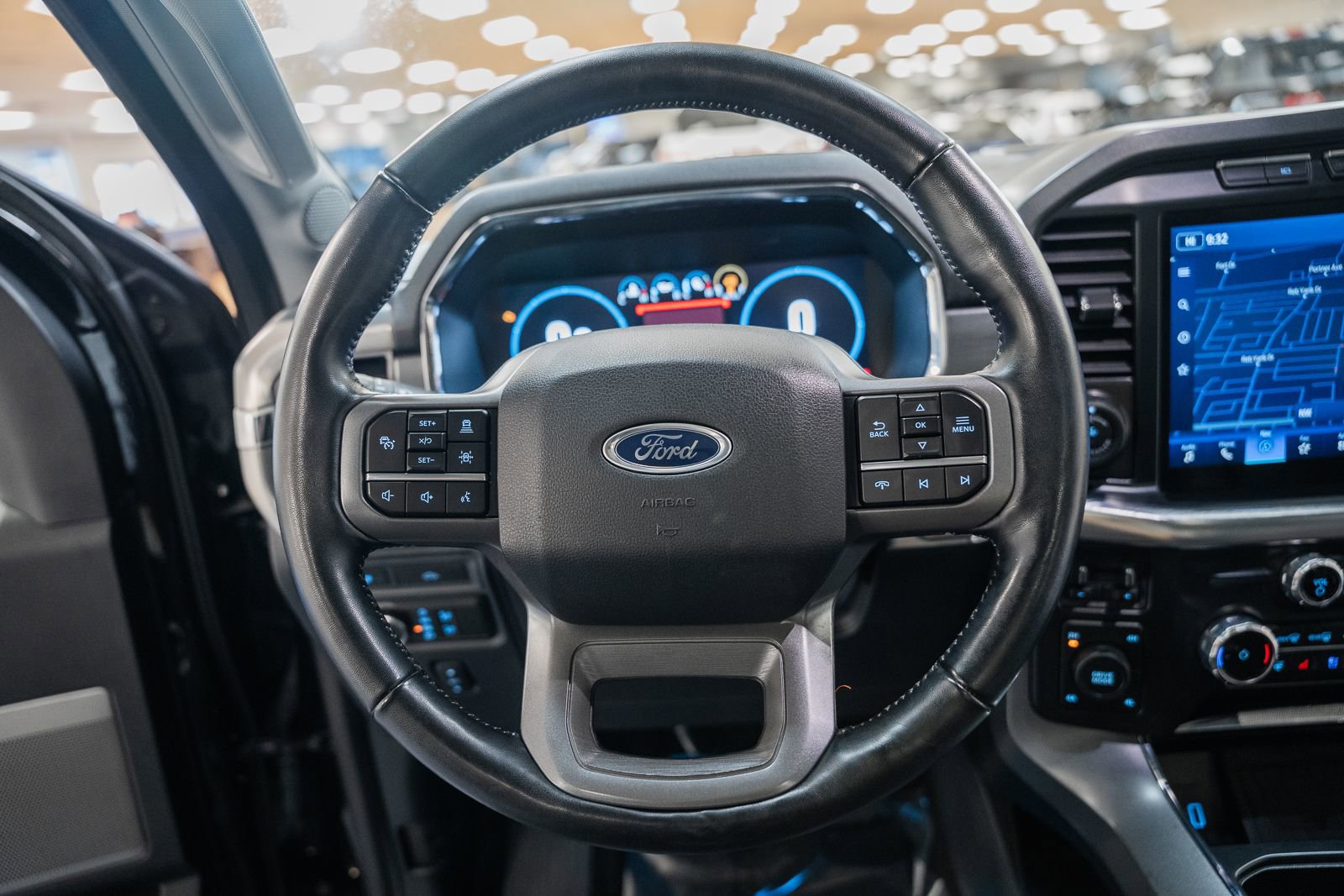 Certified 2022 Ford F150 Lariat w/ Equipment Group 502A High image 37