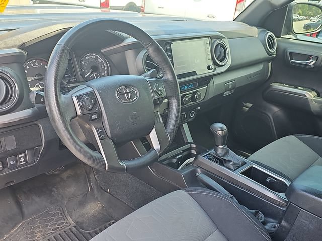 Used 2022 Toyota Tacoma TRD Sport w/ Technology Package RWD image 11