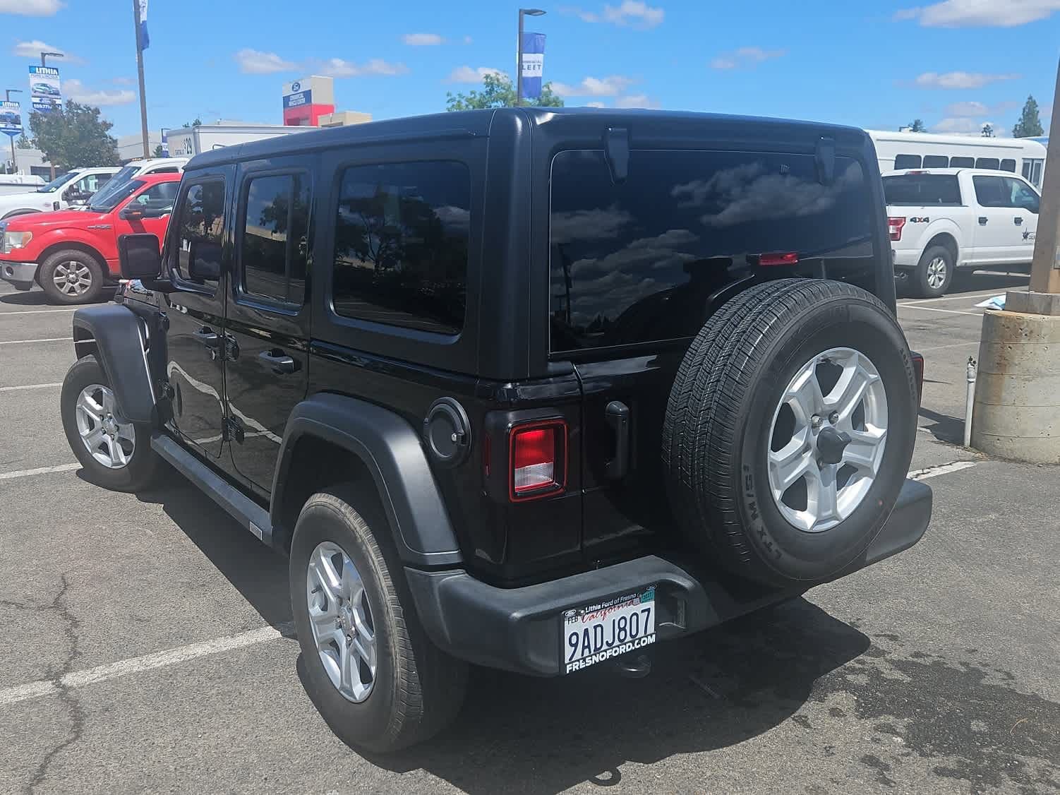 Used 2022 Jeep Wrangler Unlimited Sport AWD/4WD image 6