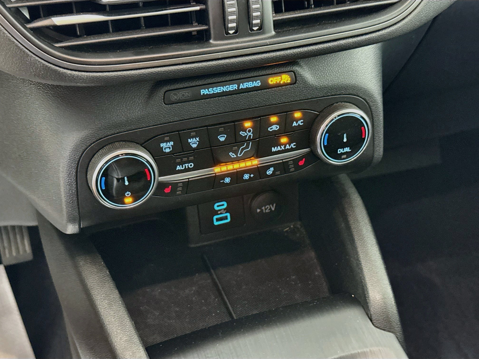 Certified 2023 Ford Escape Active w/ Cold Weather Package FWD image 18
