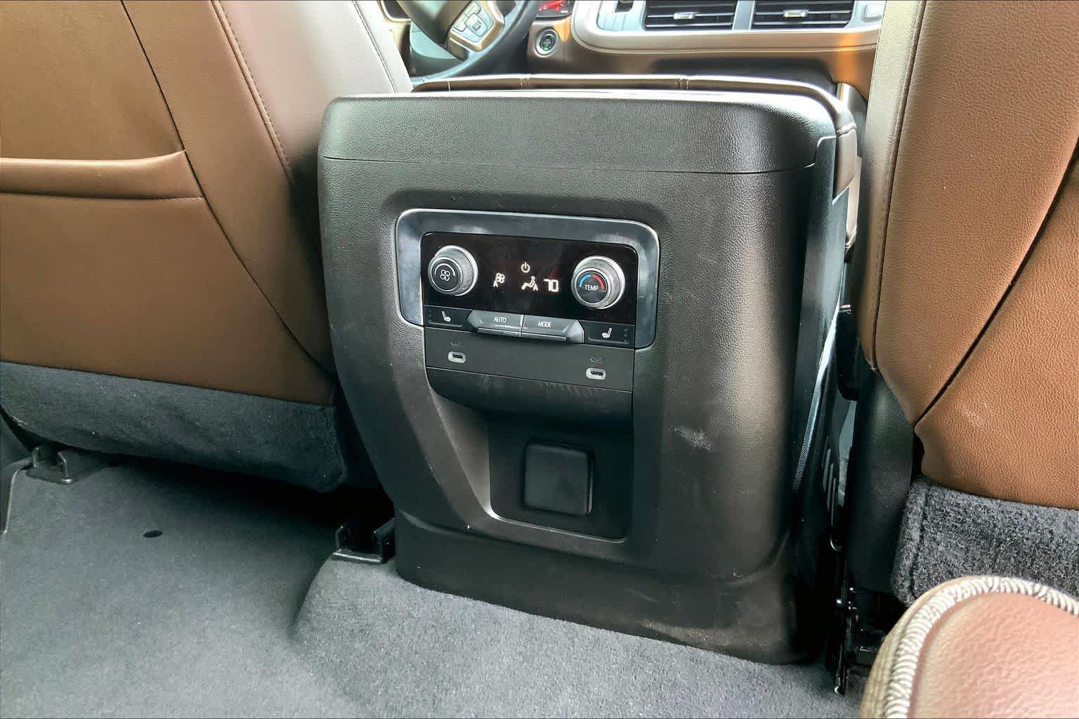 Used 2021 Chevrolet Tahoe High Country RWD image 35