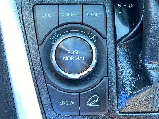 Used 2020 Toyota RAV4 TRD Off-Road image 21
