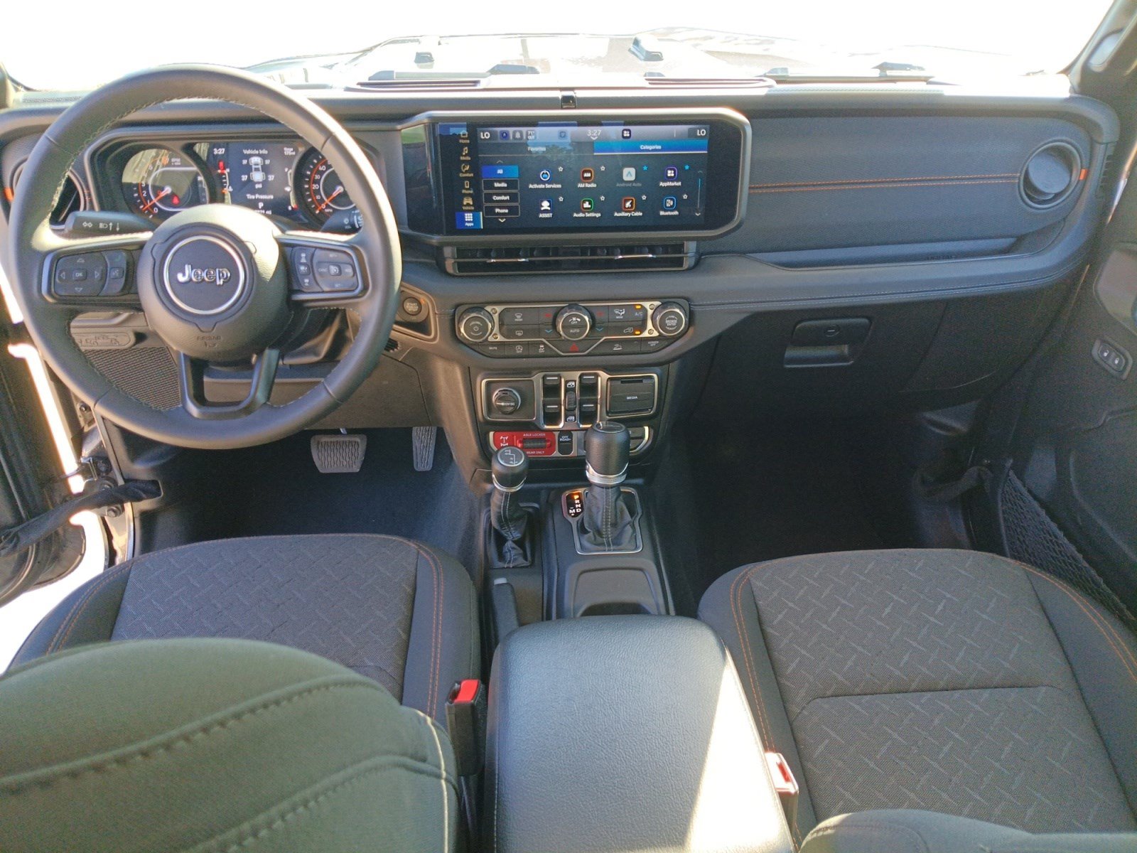Used 2026 Jeep Gladiator Mojave AWD/4WD image 21